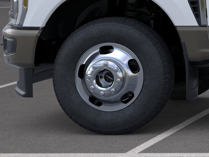 New 2026 Star White Metallic Tri-Coat Ford F-350® King Ranch® image 19