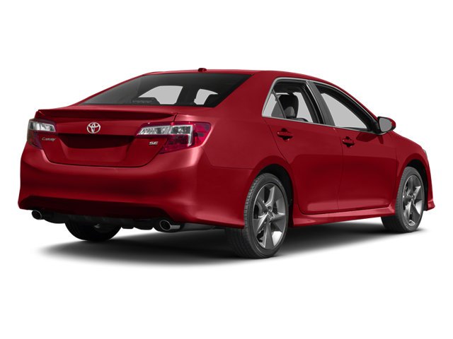 Used 2014 Classic Silver Metallic Toyota SE image 2