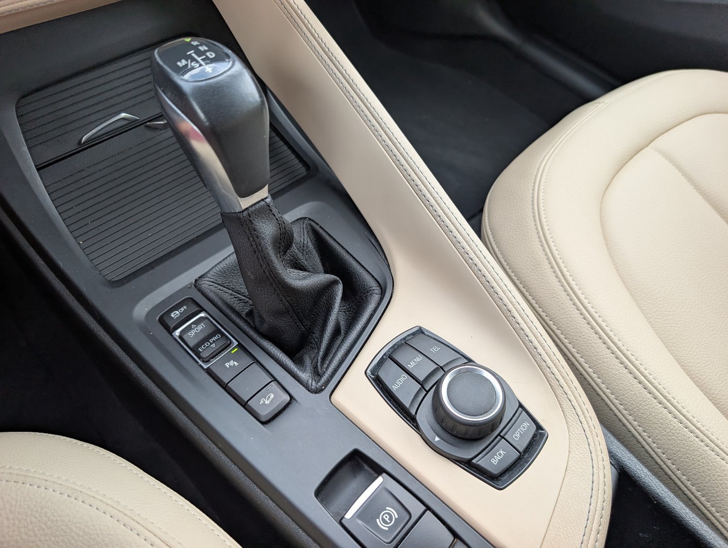 Used 2017 Jet Black BMW xDrive28i image 19