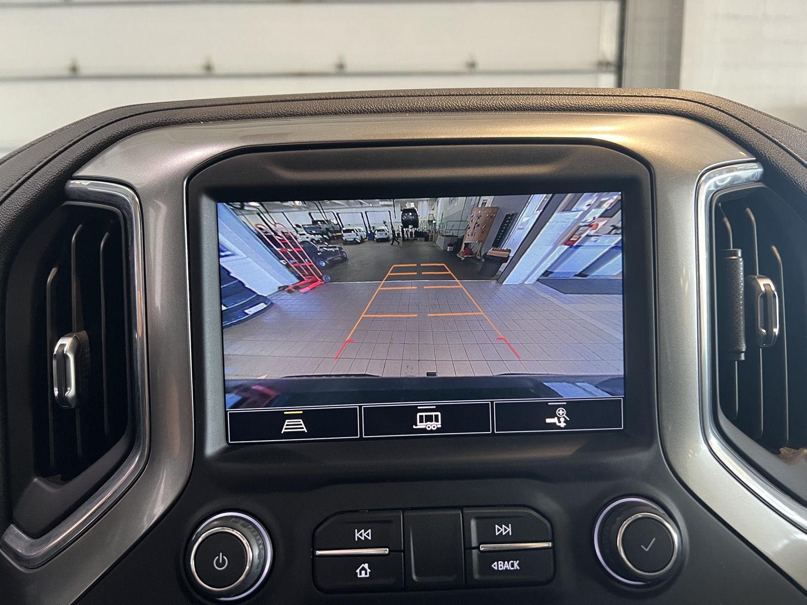 Used 2021 Northsky Blue Metallic Chevrolet RST image 28