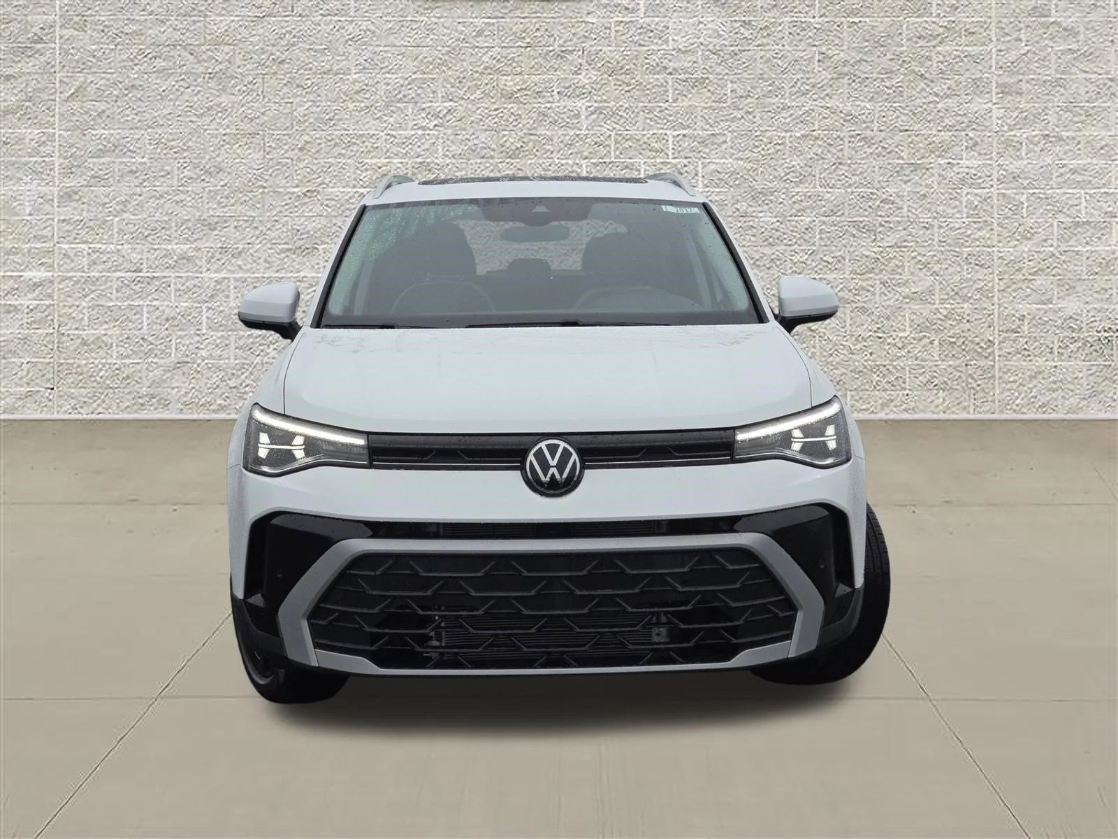 New 2026 Pure White Volkswagen SE image 2