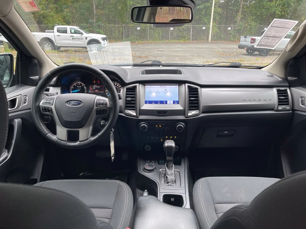 Used 2020 Black Ford XLT image 6