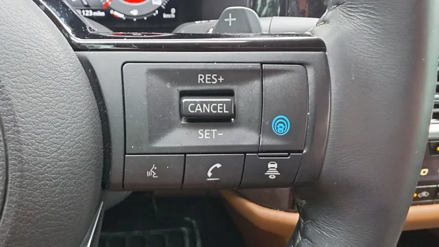 Used 2022 Boulder Gray Pearl Nissan Platinum image 22