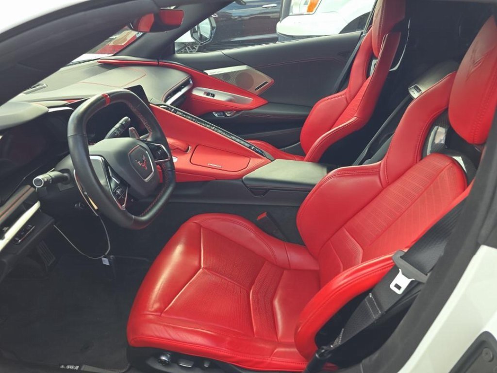 2023 Chevrolet Corvette Stingray 2LT photo 3