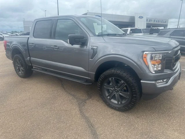2023 Ford F-150 XLT 4x4 SuperCrew 5-1/2 Box's photo