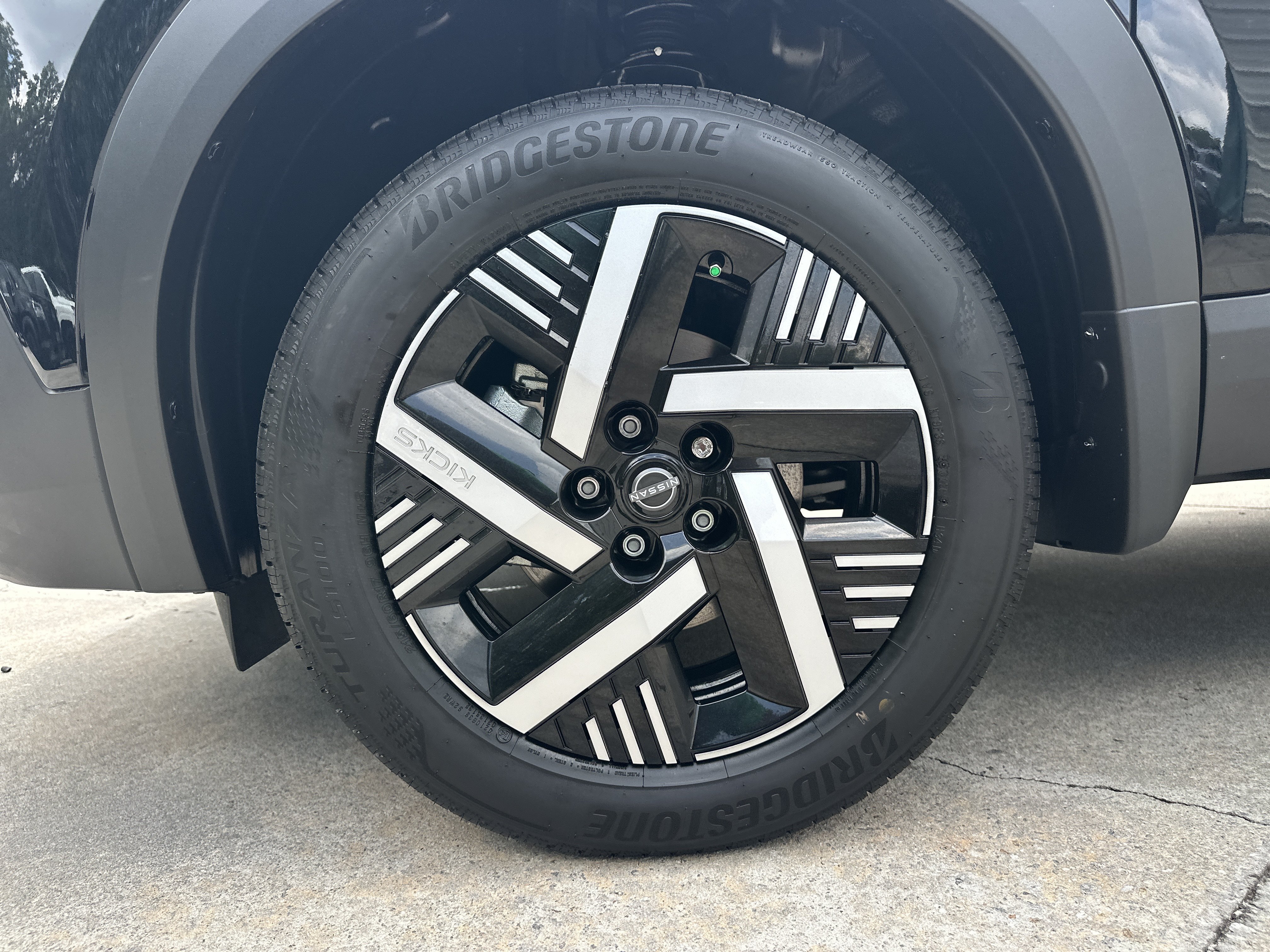 New 2026 Super Black Nissan SV image 12