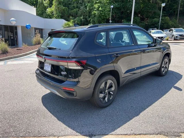 New 2026 Black Volkswagen 1.5T S image 3