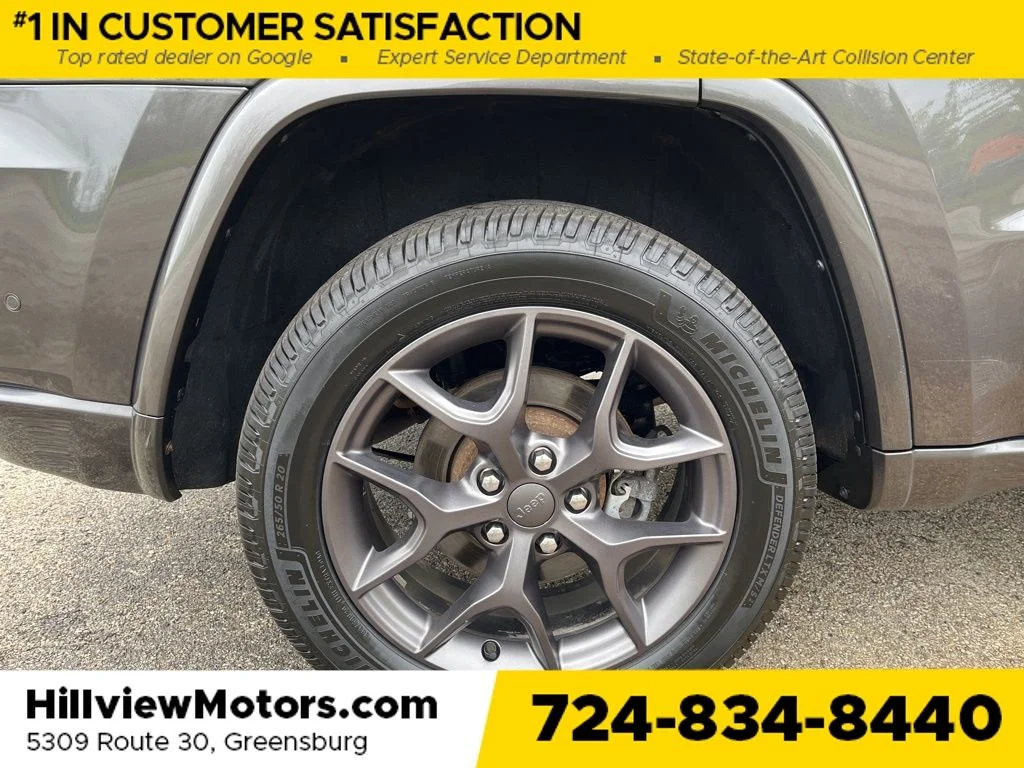 Certified Used 2021 Granite Crystal Metallic Clearcoat Jeep 80th Anniversary Edition image 13