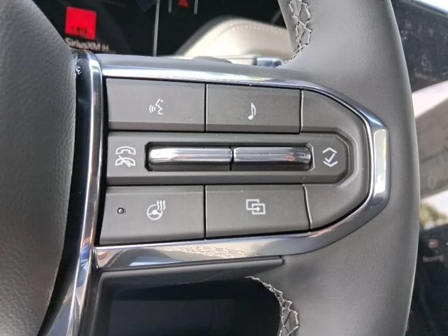 2026 GMC Yukon XL Denali - Photo 10