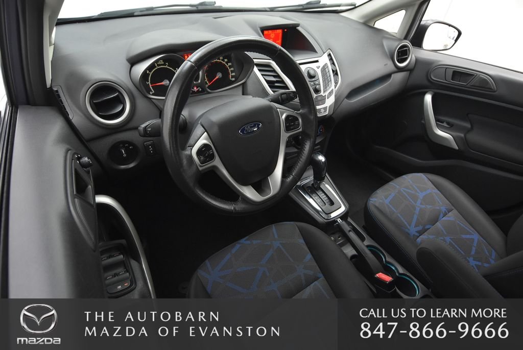 Used 2013 Gray Metallic Ford SE image 29