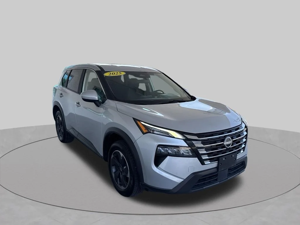 Used 2025 Silver Nissan SV image 13