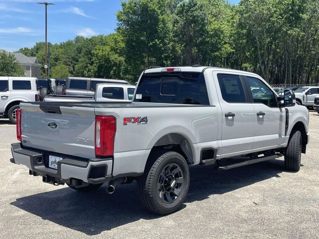 New 2026 Avalanche Ford F-250® XL image 3