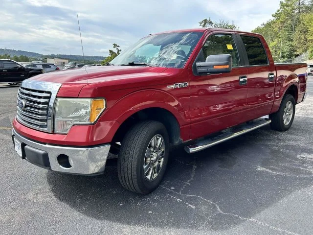 Used 2010 Red Candy Metallic Tinted Clearcoat Ford XLT image 11
