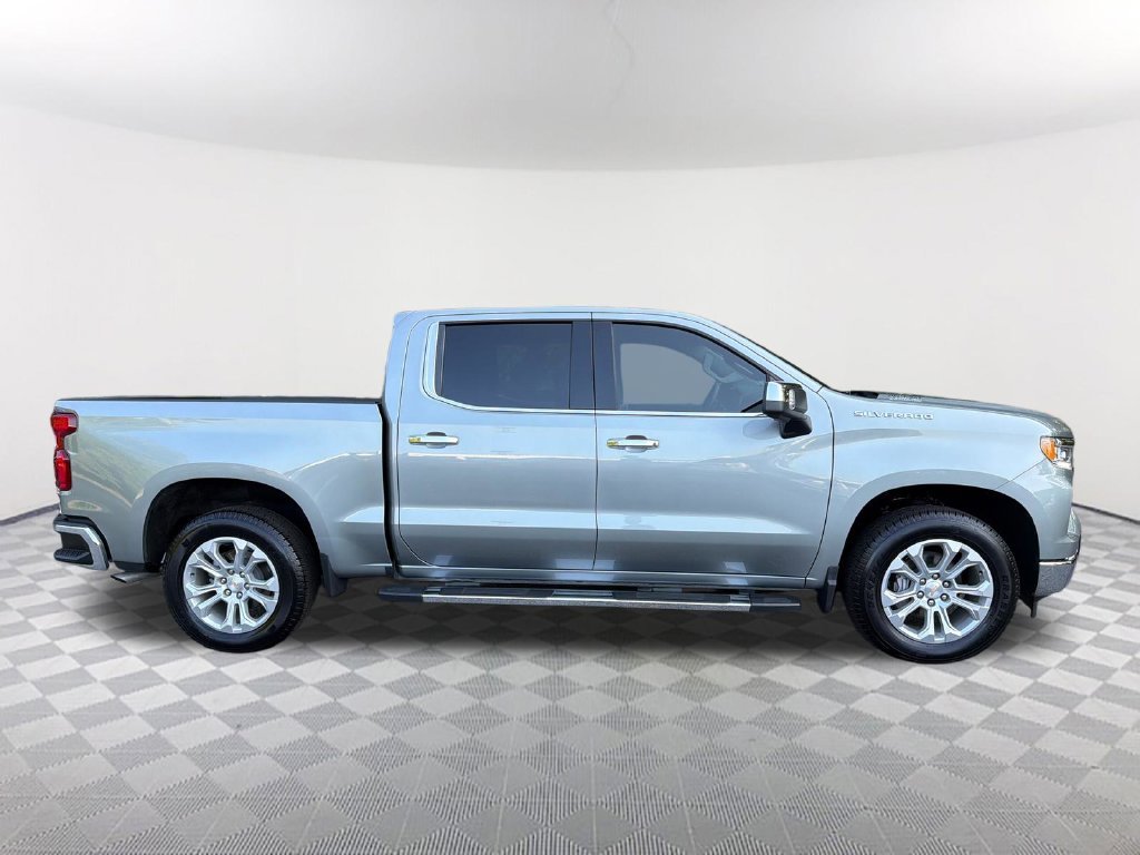 2025 Chevrolet Silverado 1500 LTZ - Photo 4