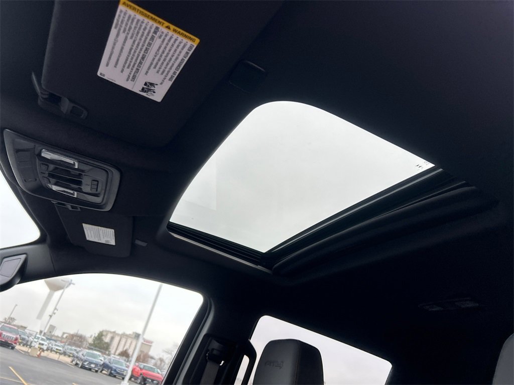 2026 GMC SIERRA - Image 29