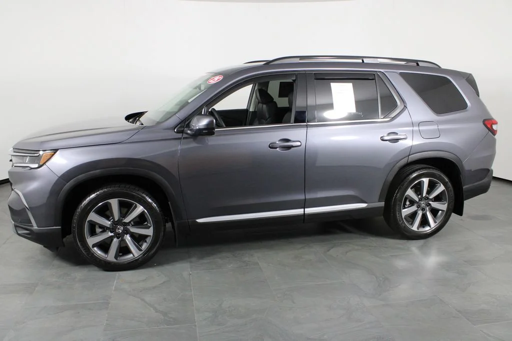 2025 Honda Pilot Touring - Photo 13
