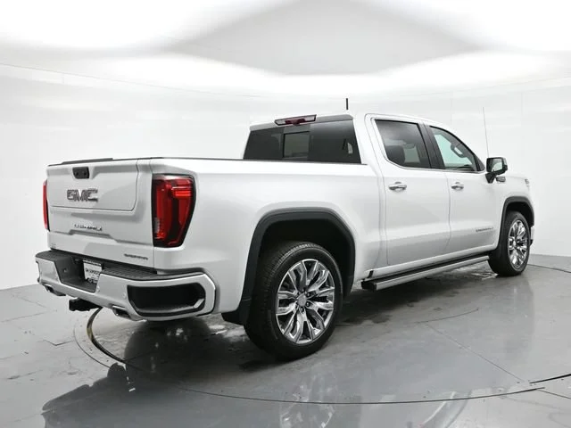 Used 2025 White Frost Tricoat GMC Denali image 7