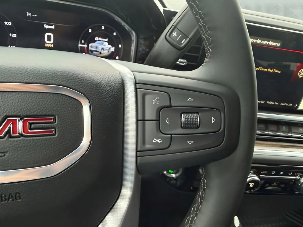 Used 2026 Onyx Black GMC Elevation image 17