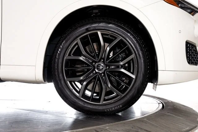 Used 2024 White Maserati GT image 15