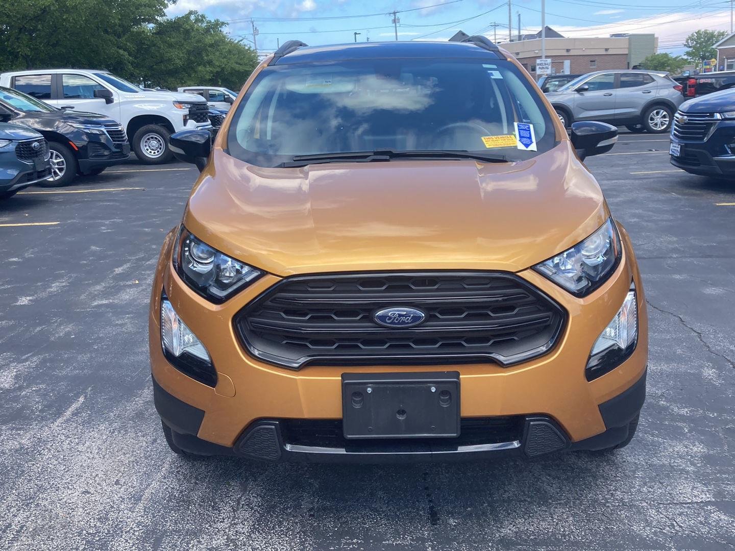 Used 2022 Luxe Yellow Ford SES image 2