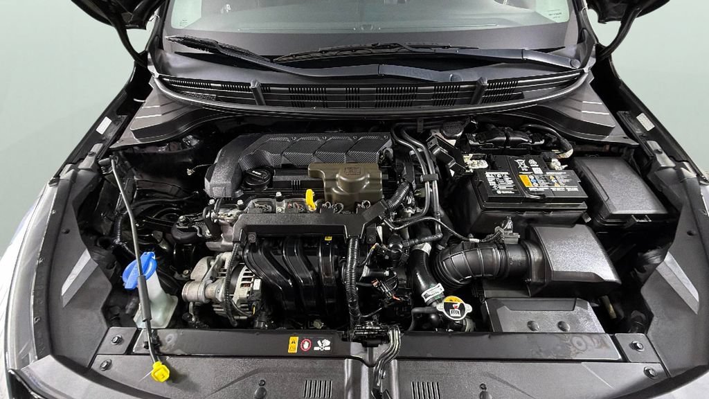 Used 2023 Black Kia S image 34