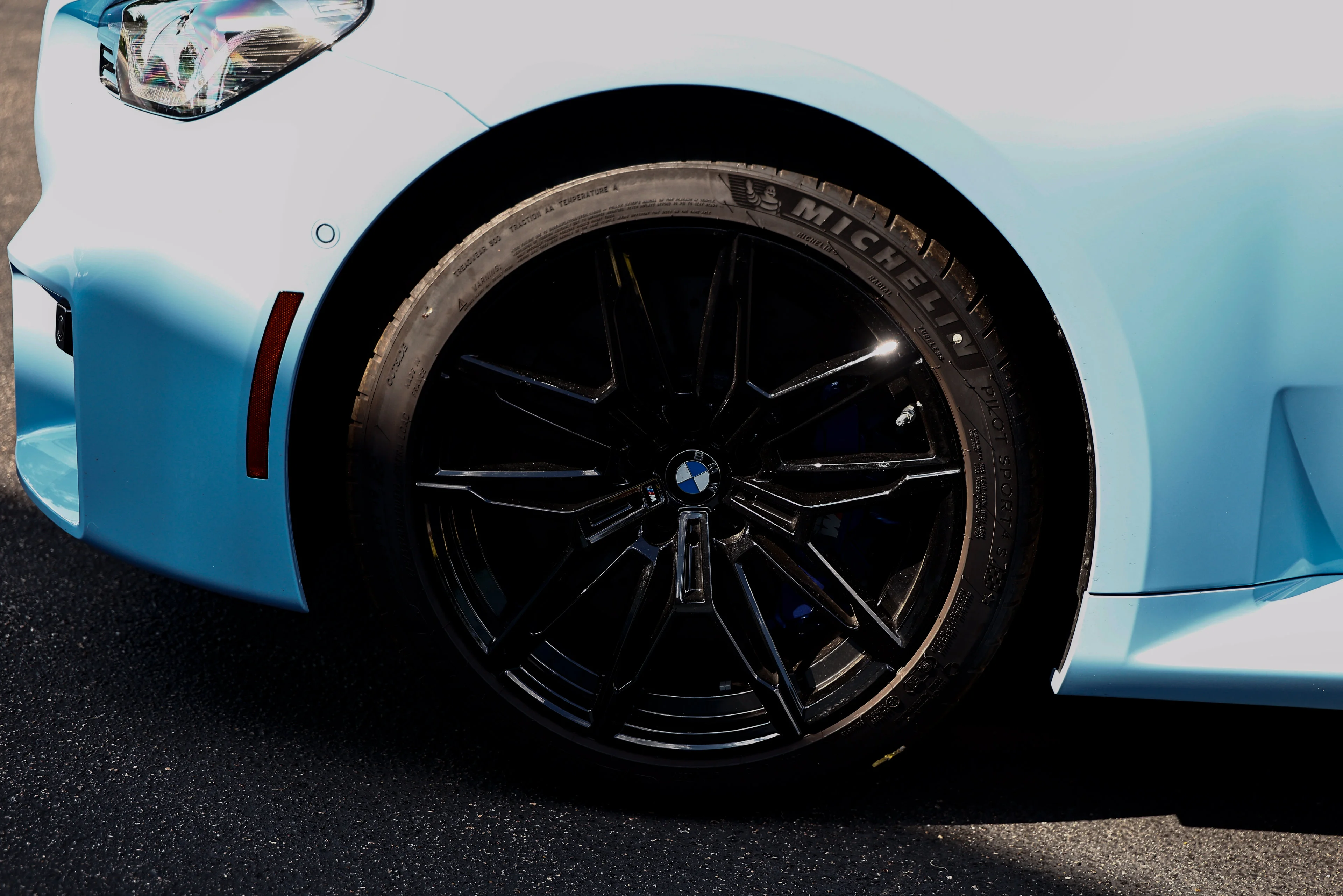 New 2026 Zandvoort Blue BMW Base image 8