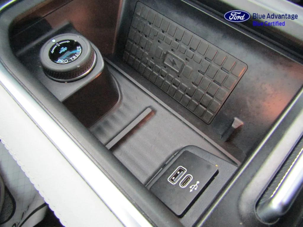 Certified Used 2025 Stone Blue Metallic Ford Platinum image 26