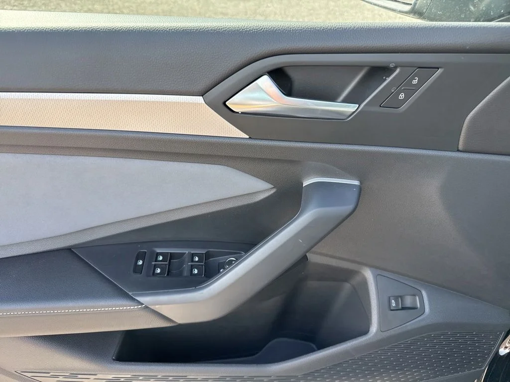 2026 Volkswagen Jetta SE - Photo 17
