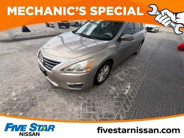 Used 2014 Beige Nissan 2.5 S image 19