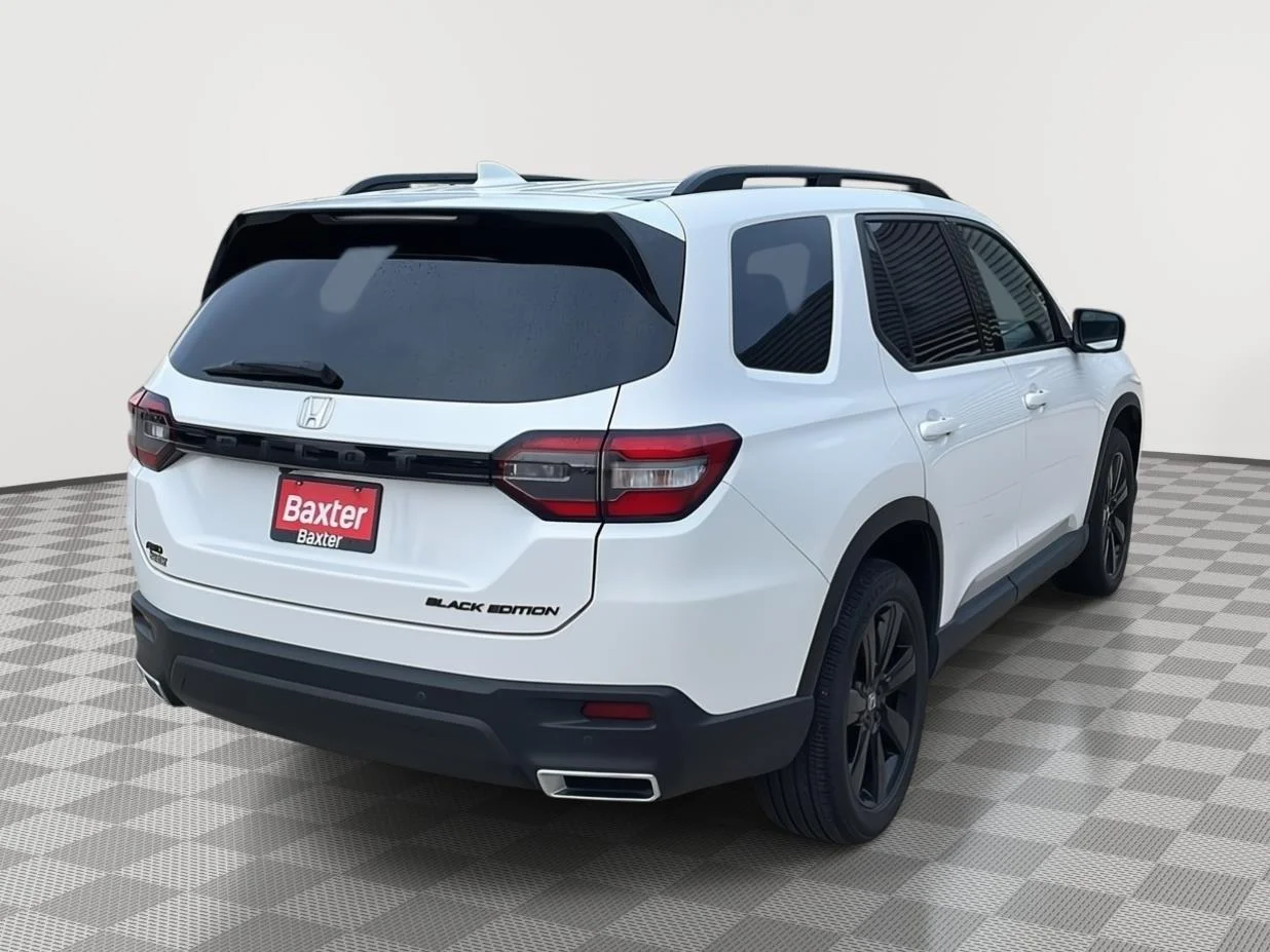 Used 2025 Platinum White Pearl Honda Black Edition image 9