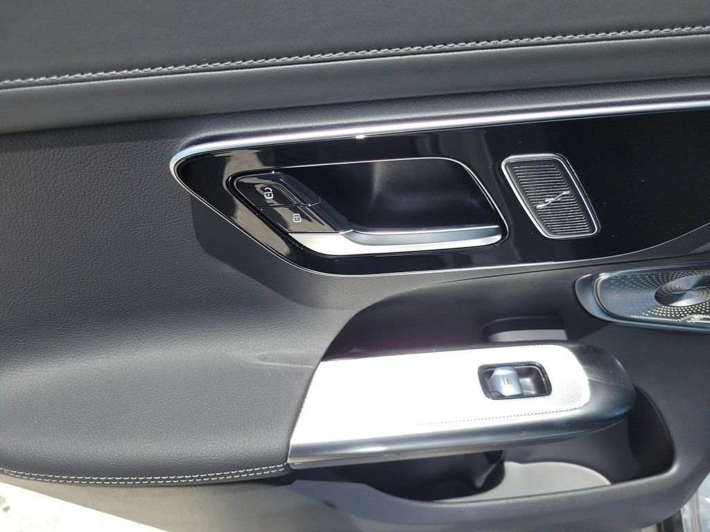 New 2027 Cirrus Silver Metallic Mercedes-Benz GLC 300 image 15