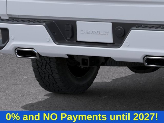 New 2026 Summit White Chevrolet RST image 17