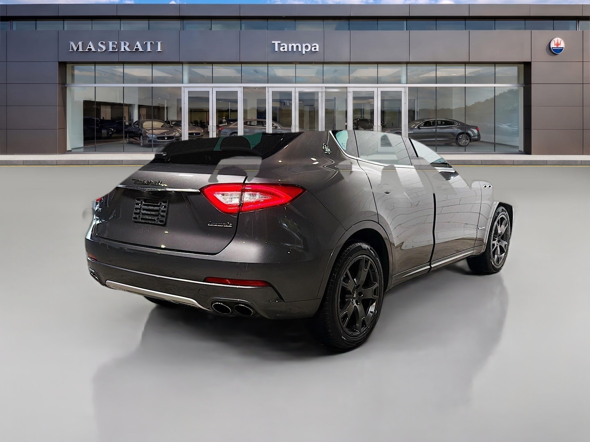 Used 2018 Gray Maserati GranLusso image 3