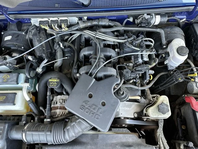 Used 2011 Blue Ford XLT image 25