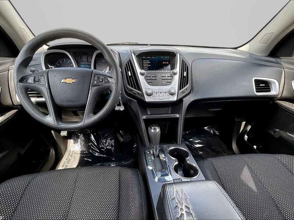 Used 2016 Silver Ice Metallic Chevrolet LS image 7