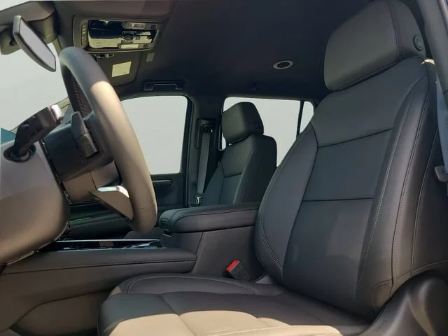 New 2026 Black Chevrolet LT image 27