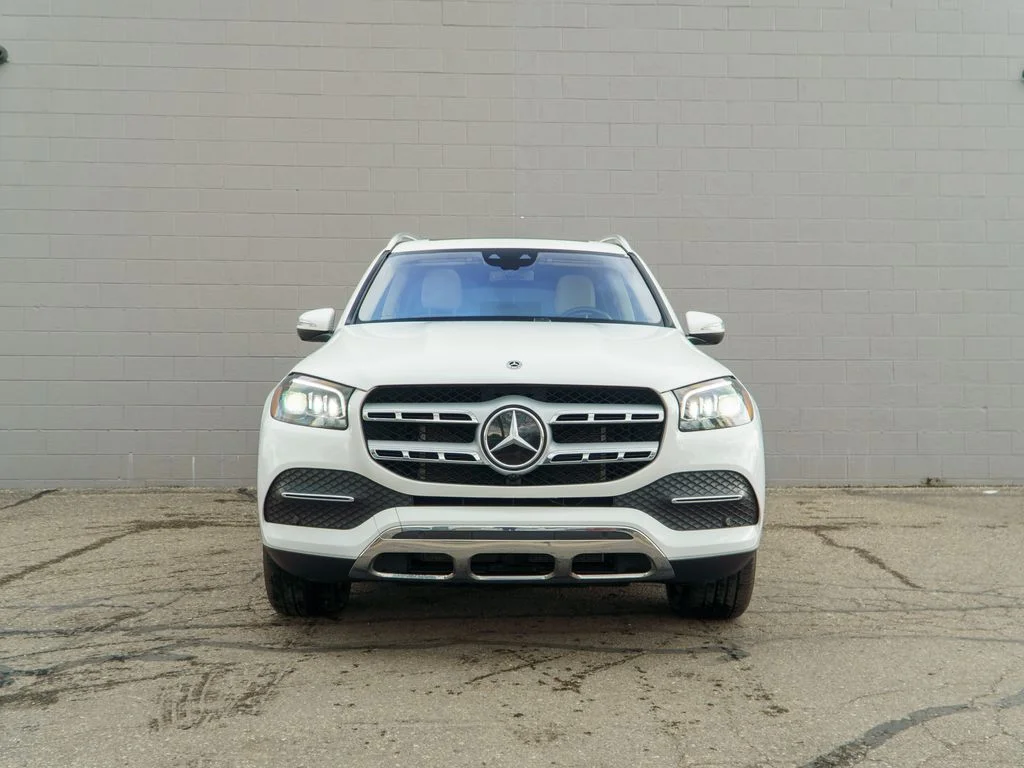 Used 2022  Mercedes-Benz GLS 450 image 10