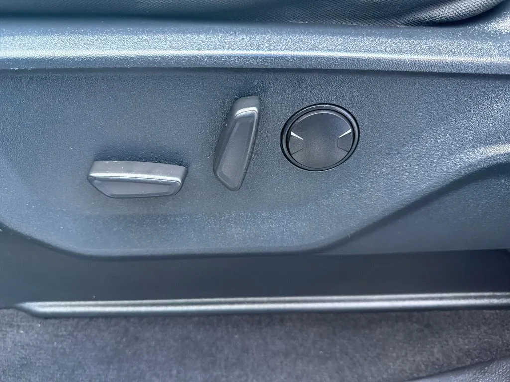 Used 2022 Carbonized Gray Metallic Ford XLT image 12