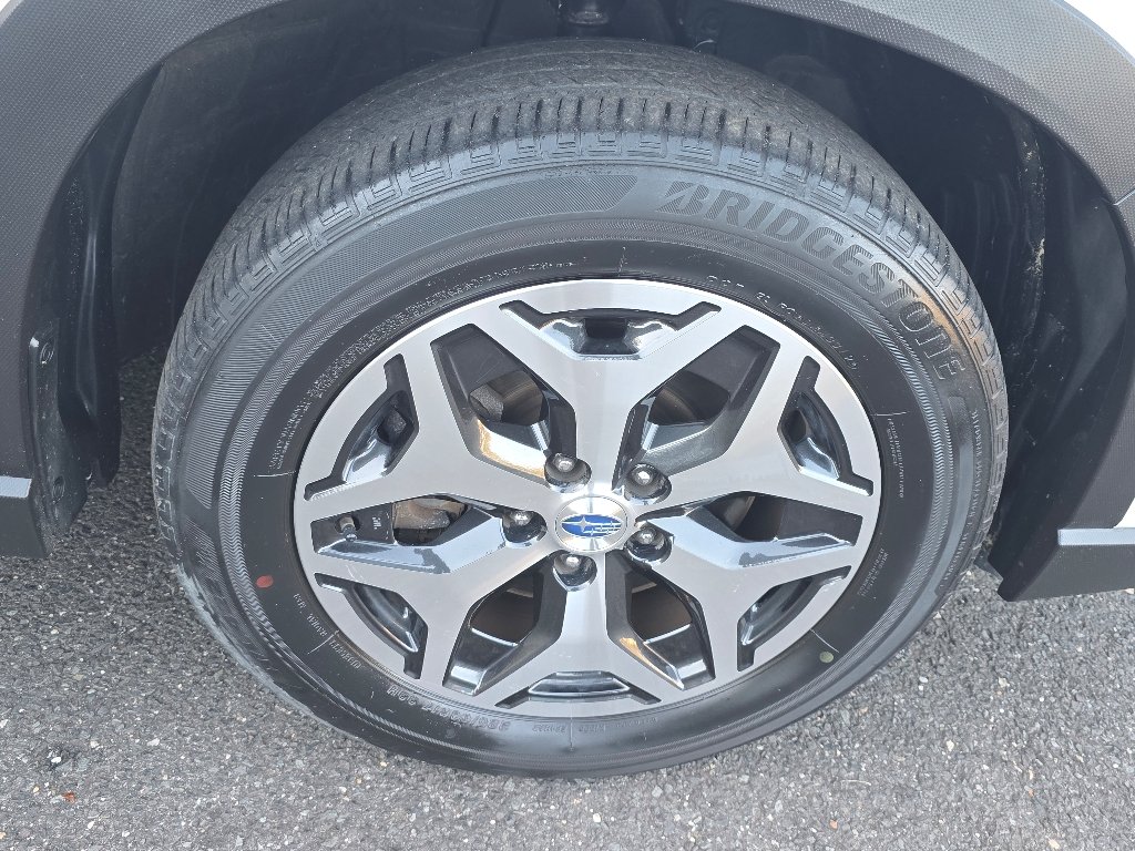 Used 2020 White Subaru Premium image 19