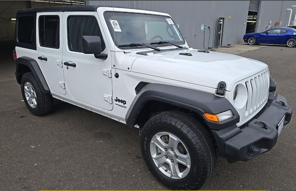 Used 2022 White Jeep Unlimited Sport S image 2