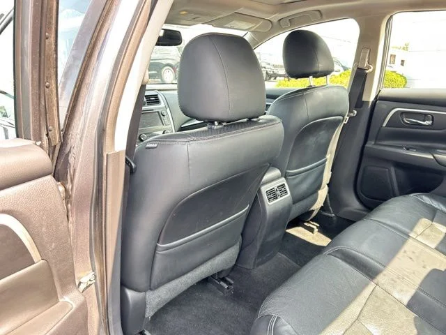 Used 2017 Gun Metallic Nissan 3.5 SL image 19