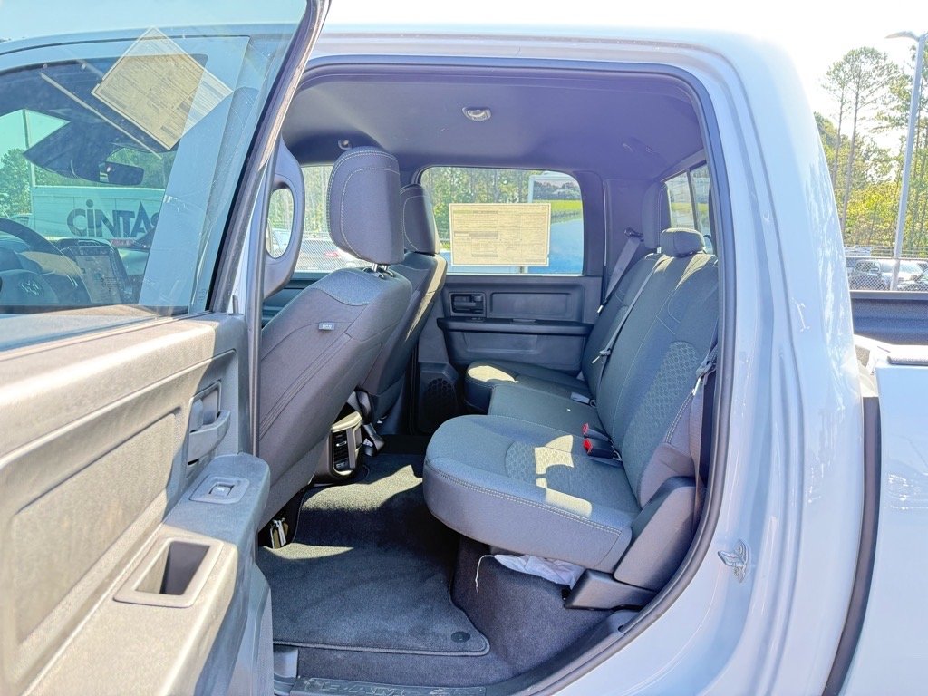 New 2025 Bright White Clear-Coat Exterior Paint RAM Tradesman Crew Cab 4x4 6