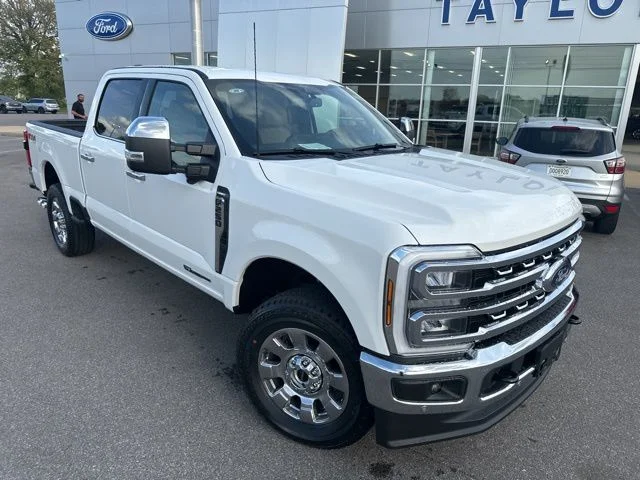 New 2026 Star White Metallic Tri-Coat Ford F-250® Lariat® image 5