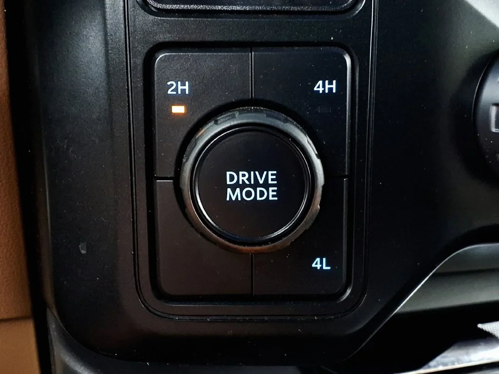 Used 2023 Black Ford Lariat image 15