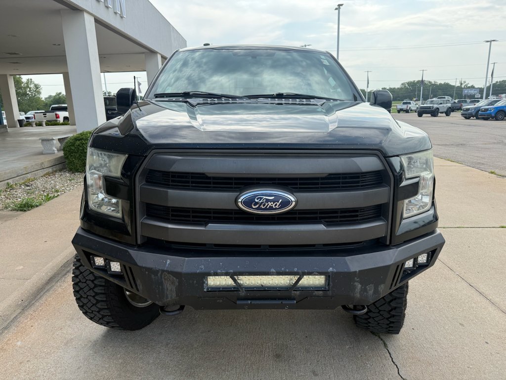 Used 2016 Shadow Black Ford Lariat image 9