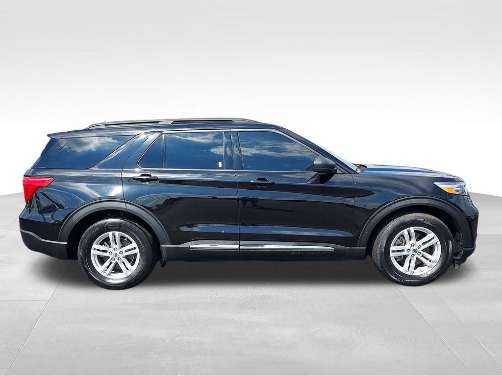 Used 2024 Black Ford XLT image 6