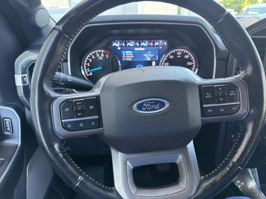 Used 2022 Carbonized Gray Metallic Ford XLT image 17