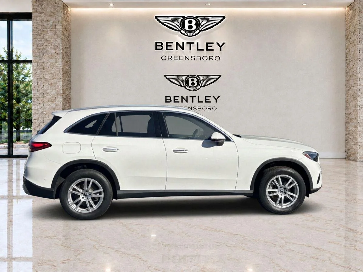 Used 2023 Polar White Mercedes-Benz GLC 300 image 6