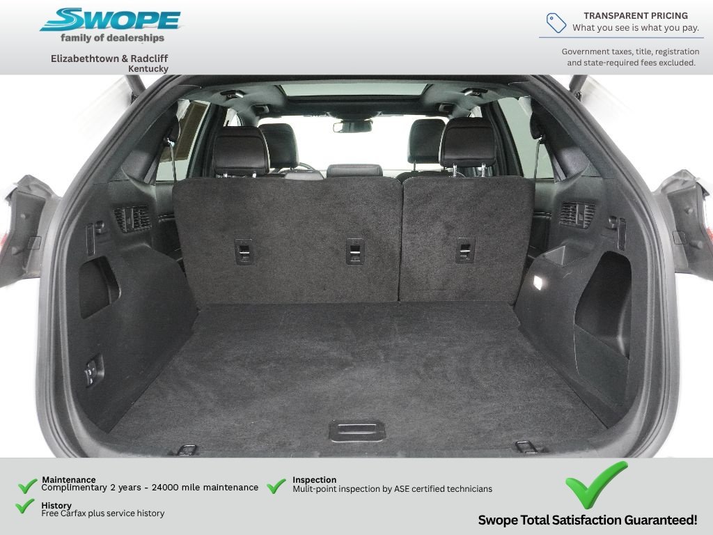 Used 2024 Star White Metallic Tri-Coat Ford ST-Line image 27