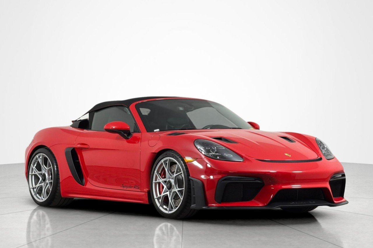 Used 2025 Guards Red Porsche RS image 9
